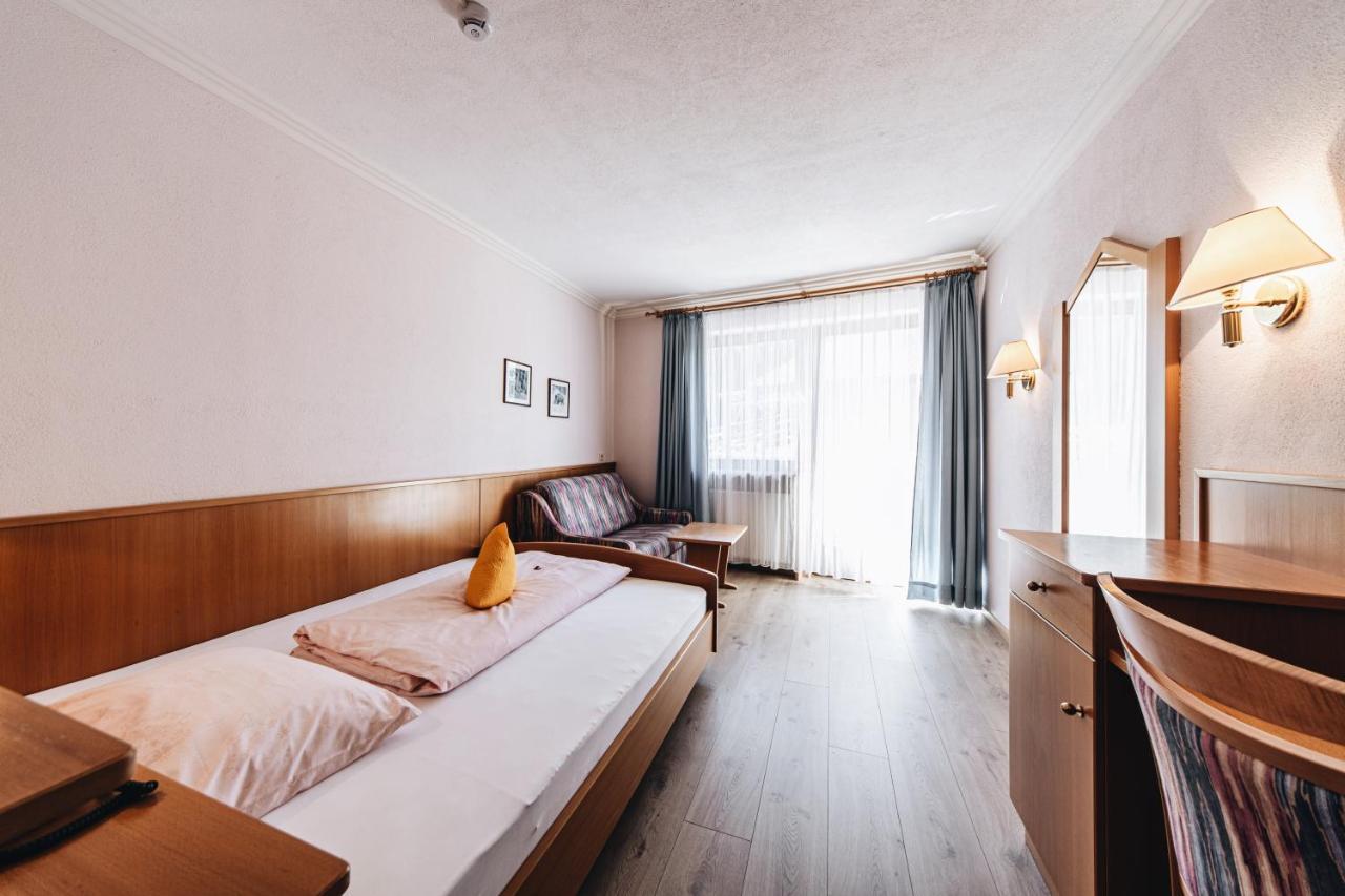 Hotel Ranuimuellerhof فونيس المظهر الخارجي الصورة